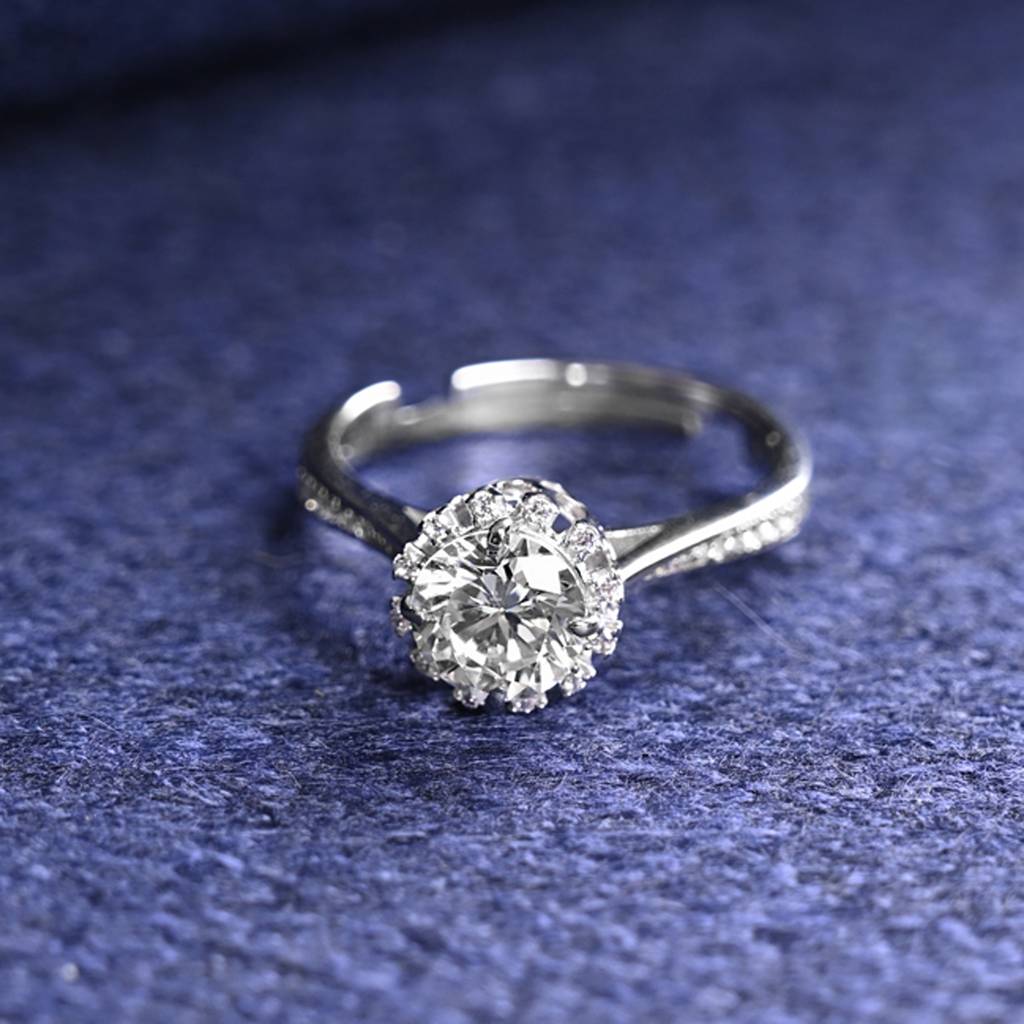 Clara 925 Silver Swiss Zircon Platinum Plated Adjustable Irina Stylish Solitaire Finger Ring : CSFR87
