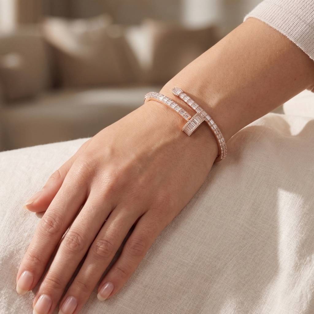 Stylish 925 Silver Nail Bracelet Featuring Cz Diamond Accents For Women : CSJ6