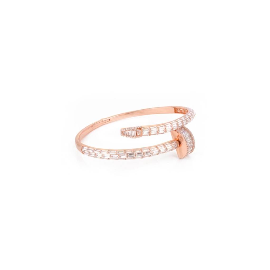 Stylish 925 Silver Nail Bracelet Featuring Cz Diamond Accents For Women : CSJ6