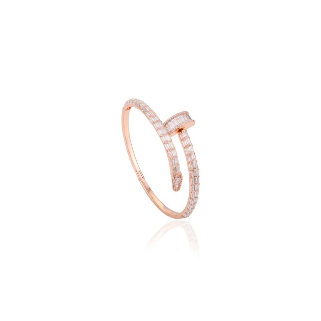 Stylish 925 Silver Nail Bracelet Featuring Cz Diamond Accents For Women : CSJ6