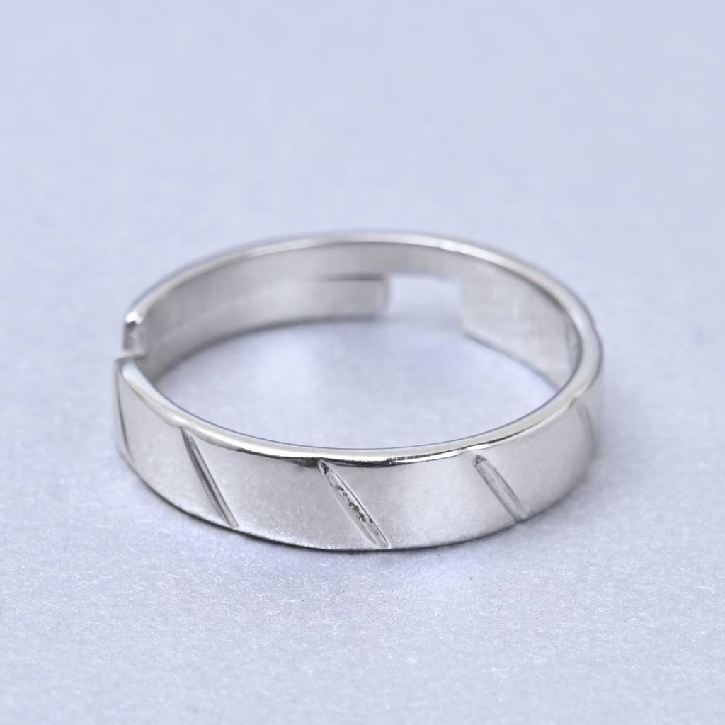 Clara 925 Sterling Silver Adjustable Rhodium Plated Twist Band Ring For Men & Boys : CSMR6