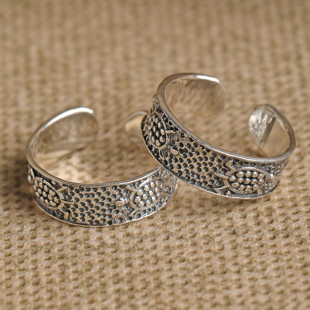 Clara 925 Sterling Silver Size Adjustable Oxidised Tortoise Toe Rings Pair For Women & Girls : CSTR19