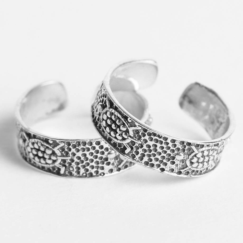 Clara 925 Sterling Silver Size Adjustable Oxidised Tortoise Toe Rings Pair For Women & Girls : CSTR19