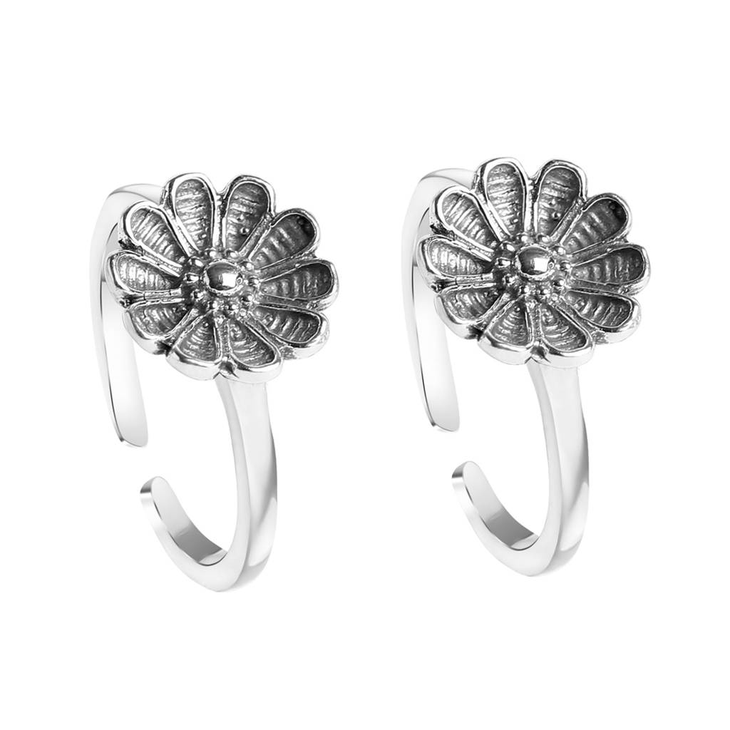 Clara 925 Sterling Silver Size Adjustable Oxidised Flower Toe Rings Pair For Women & Girls : CSTR1
