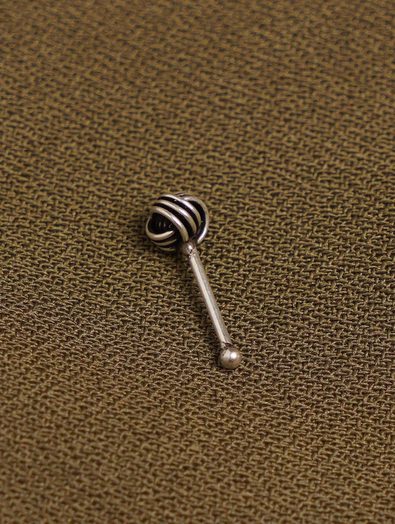 Silver Nose Stud With Spiral Design : ARSNP260