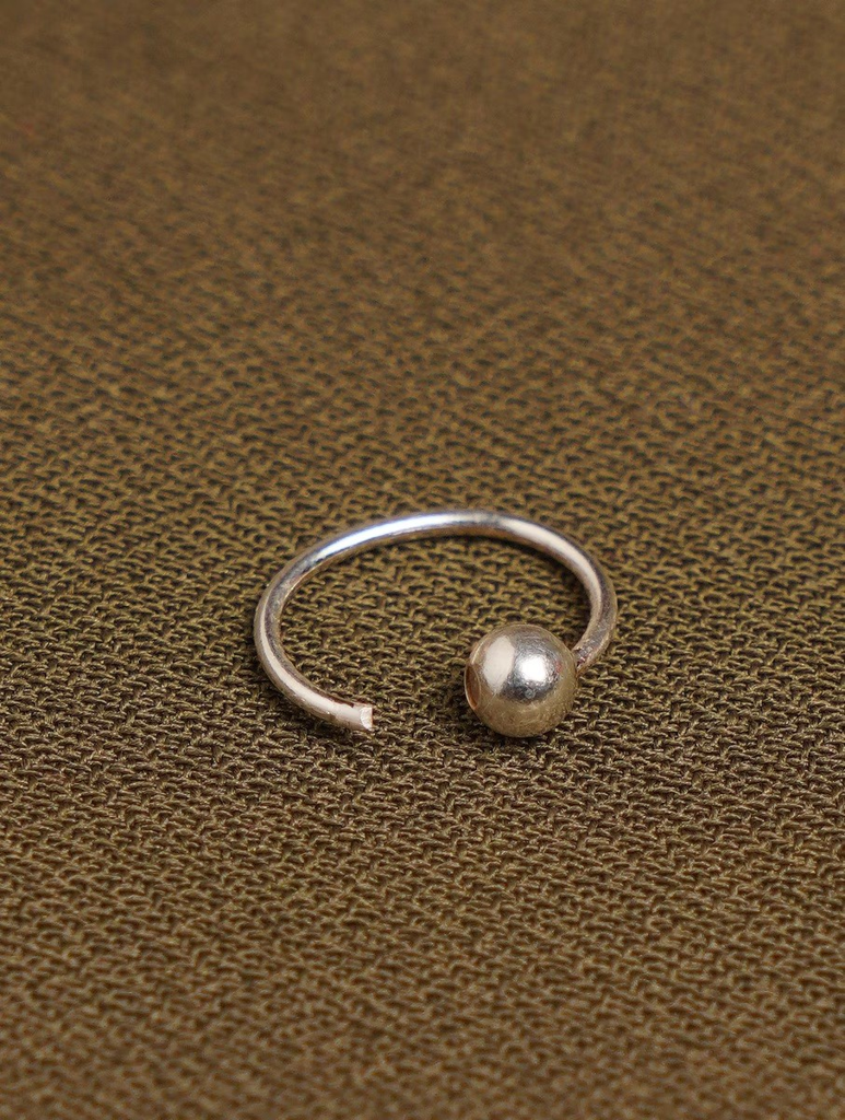 Silver Sleek Round Ball Nosering : ARSNP269