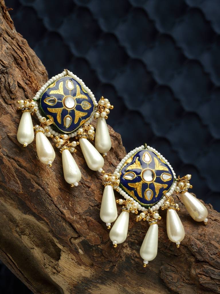 Sapphire Sensation Drop Earring : DGED23044