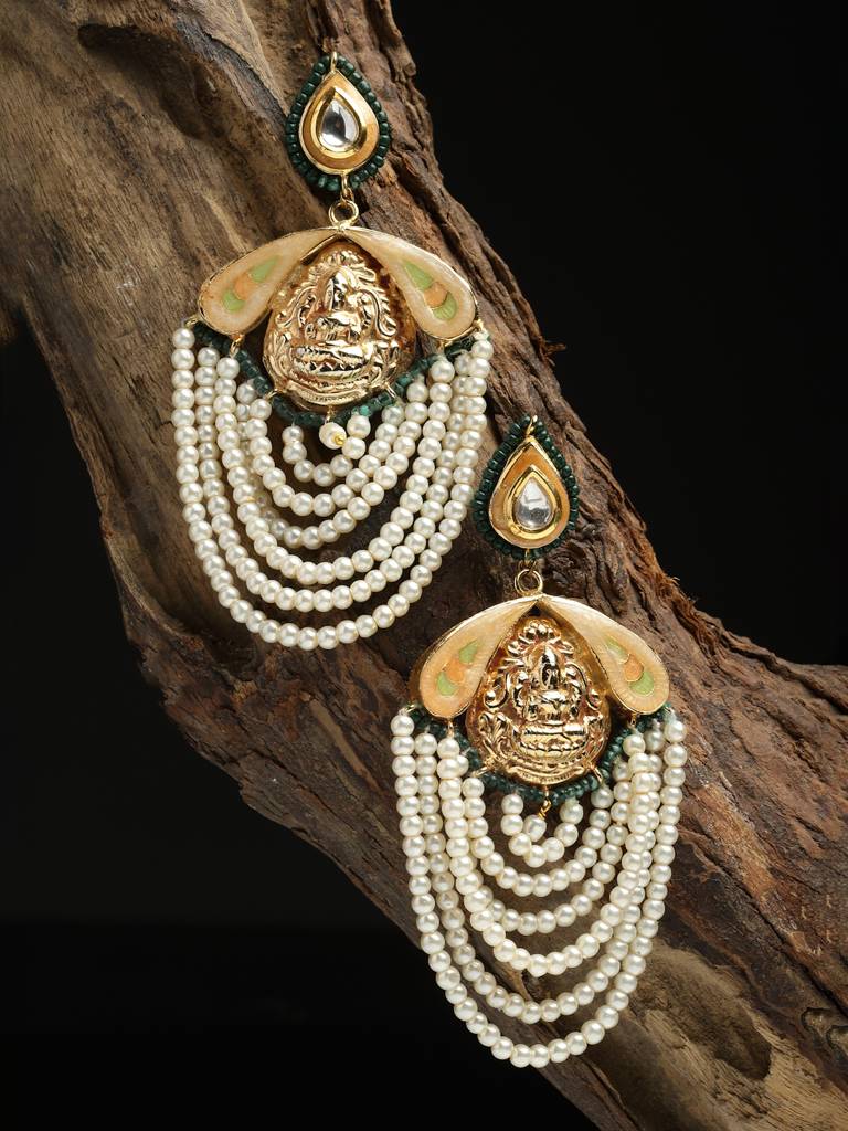 Petal Drop Earring : DGED23051