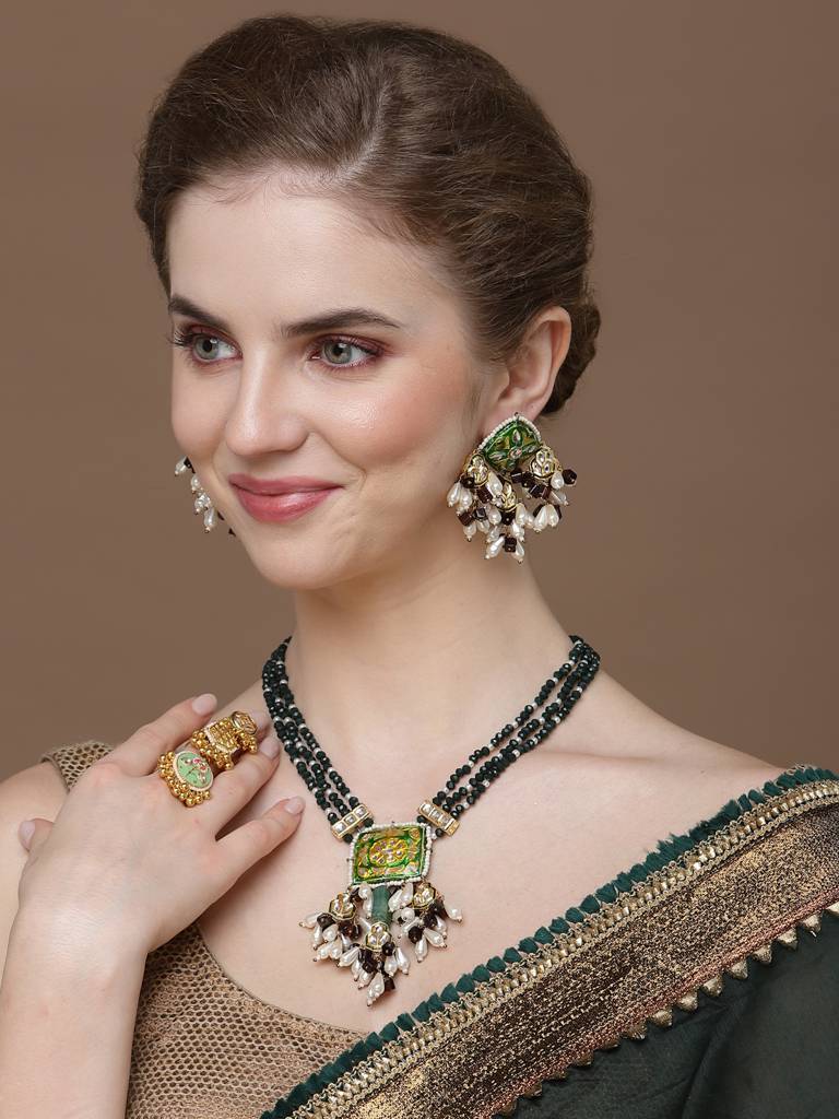 Baadal Drop Earring : DGED23110