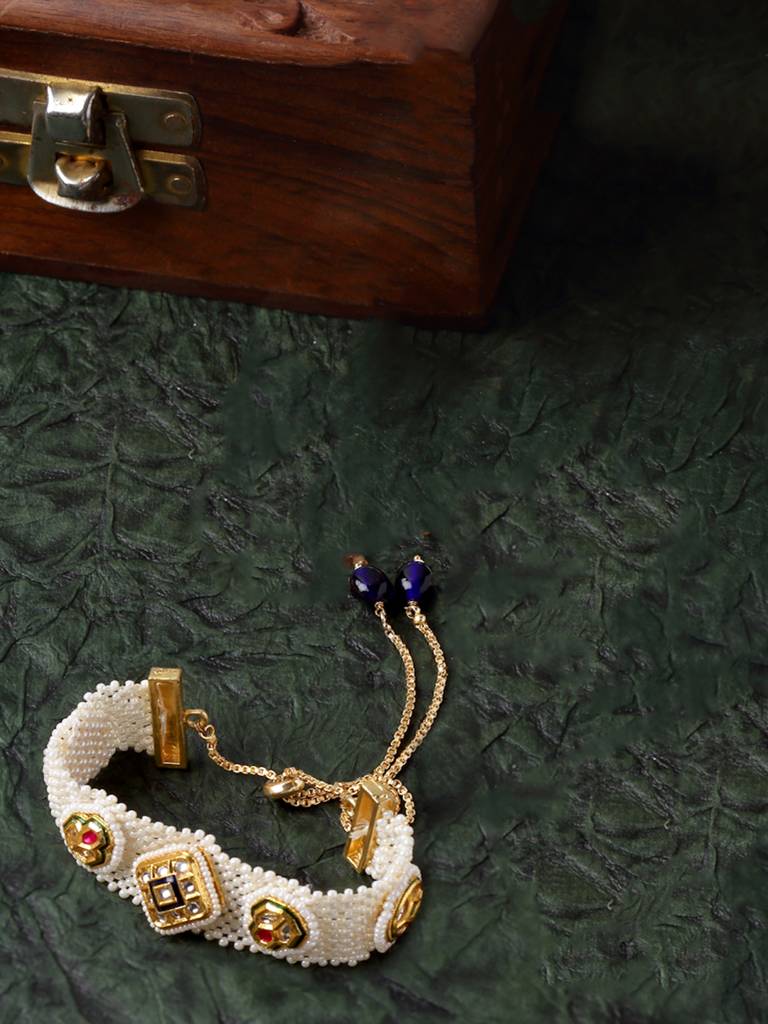 Neela Chhalia Bracelets Hand Jewellery : DGH1B124004