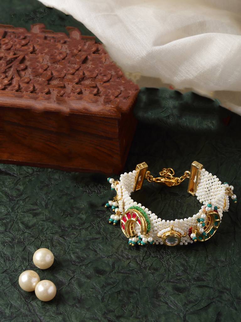 Hunter Bracelets Hand Jewellery : DGH1B124005