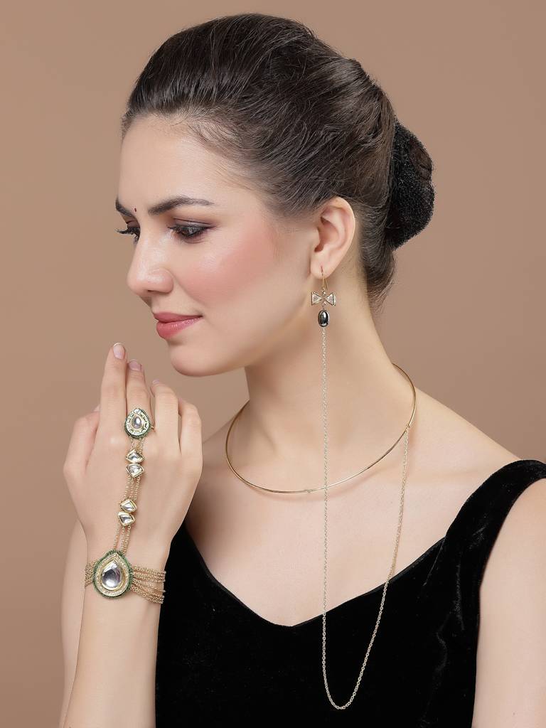 Raven Haar Necklace : DGNH23037