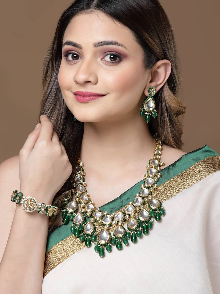 Taqat Necklace With Earring Jewellery Set : DGNHE23018