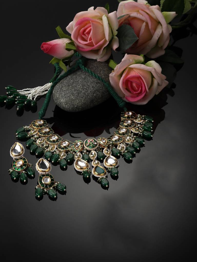 Poshak Necklace With Earring Jewellery Set : DGNHE23019