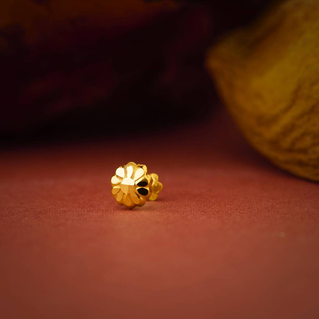 Yuvora 18K Yellow Gold Dewkiss Bud Nose Pin For Women | Screw Back Closure | Bis Hallmarked | Pure Gold Nose : DNP1010-18YG-IS