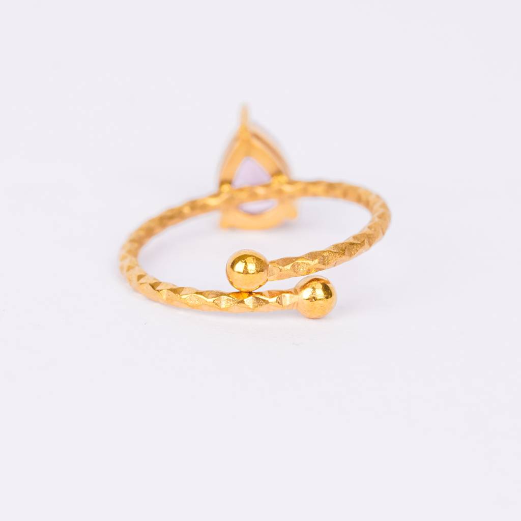 Pink Petal Solitaire Ring : RG101