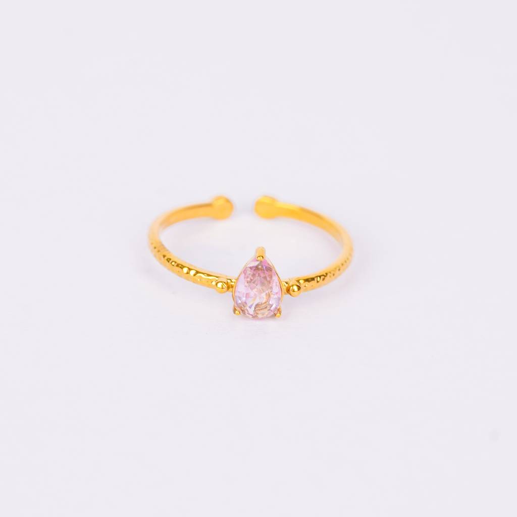 Pink Petal Solitaire Ring : RG101