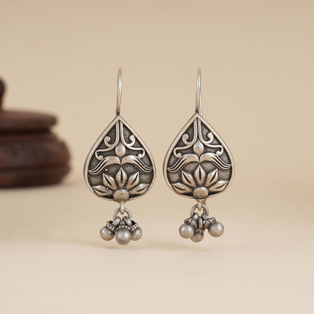 Everyday Wear Tribal Earrings : SSE878