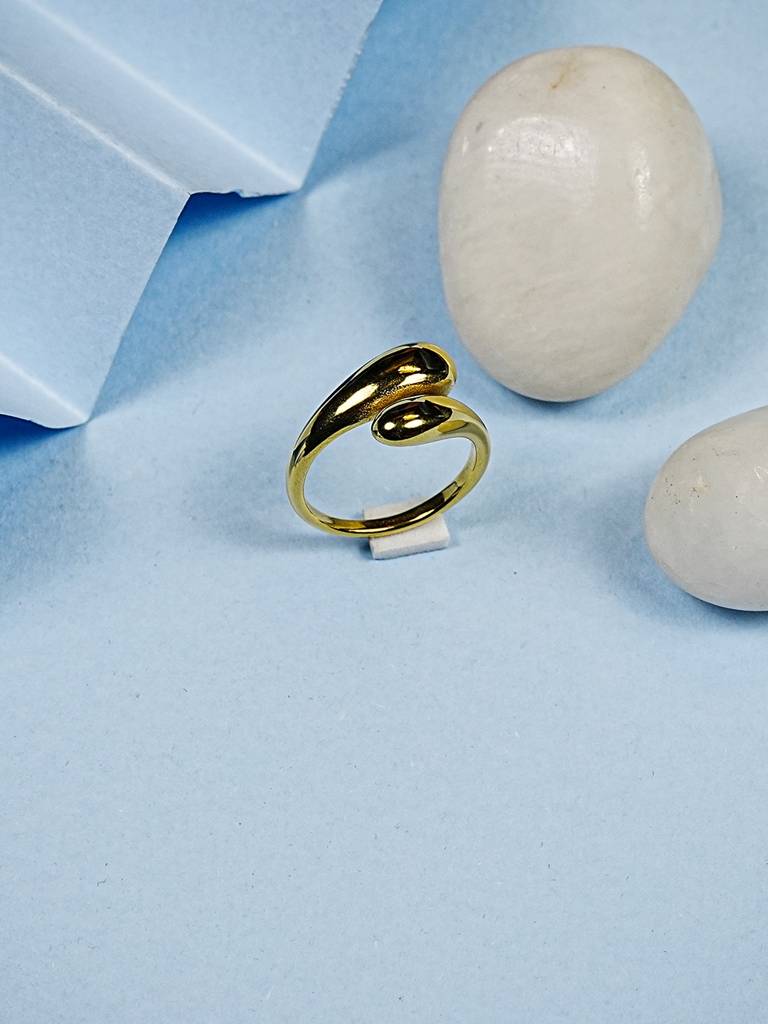 Fluid Curve Gold Statement Ring : 0089-DR