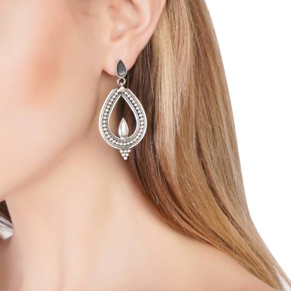 Silver Paisley Drops
