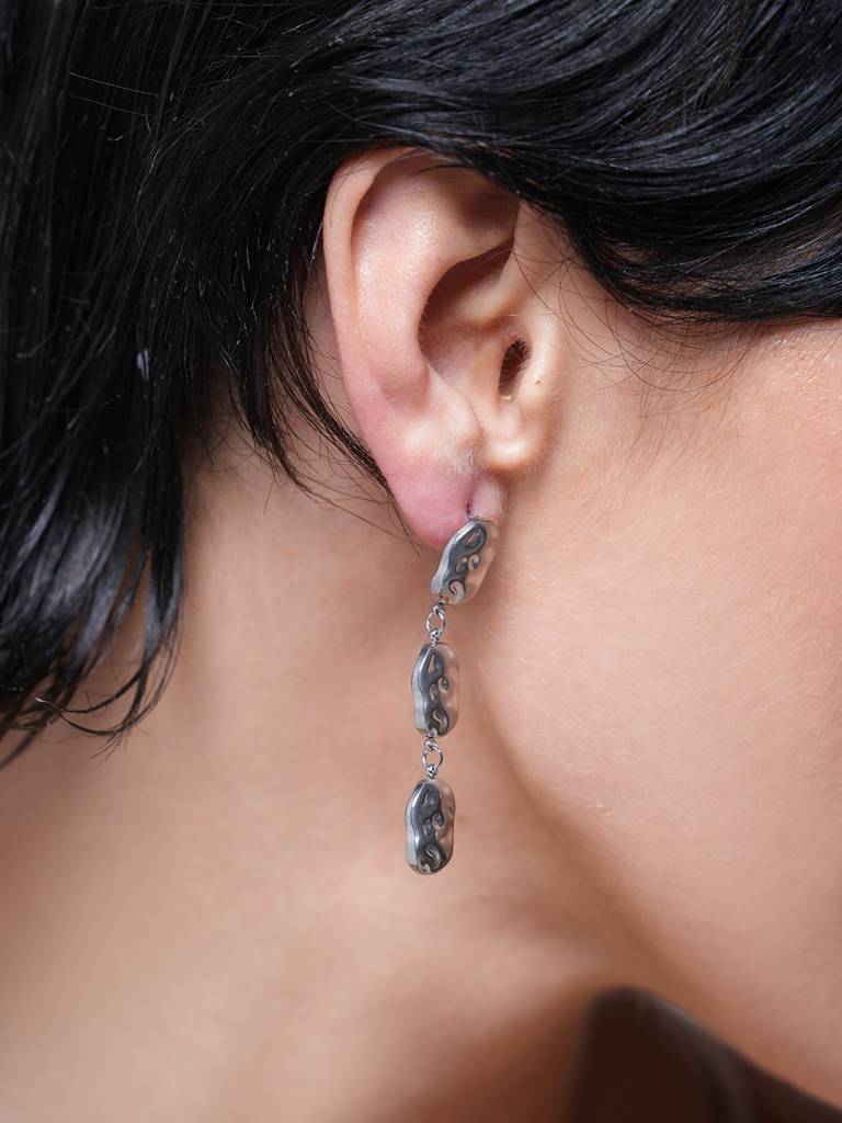 Hammered Drop Dangle Earrings : CAO0032NIH