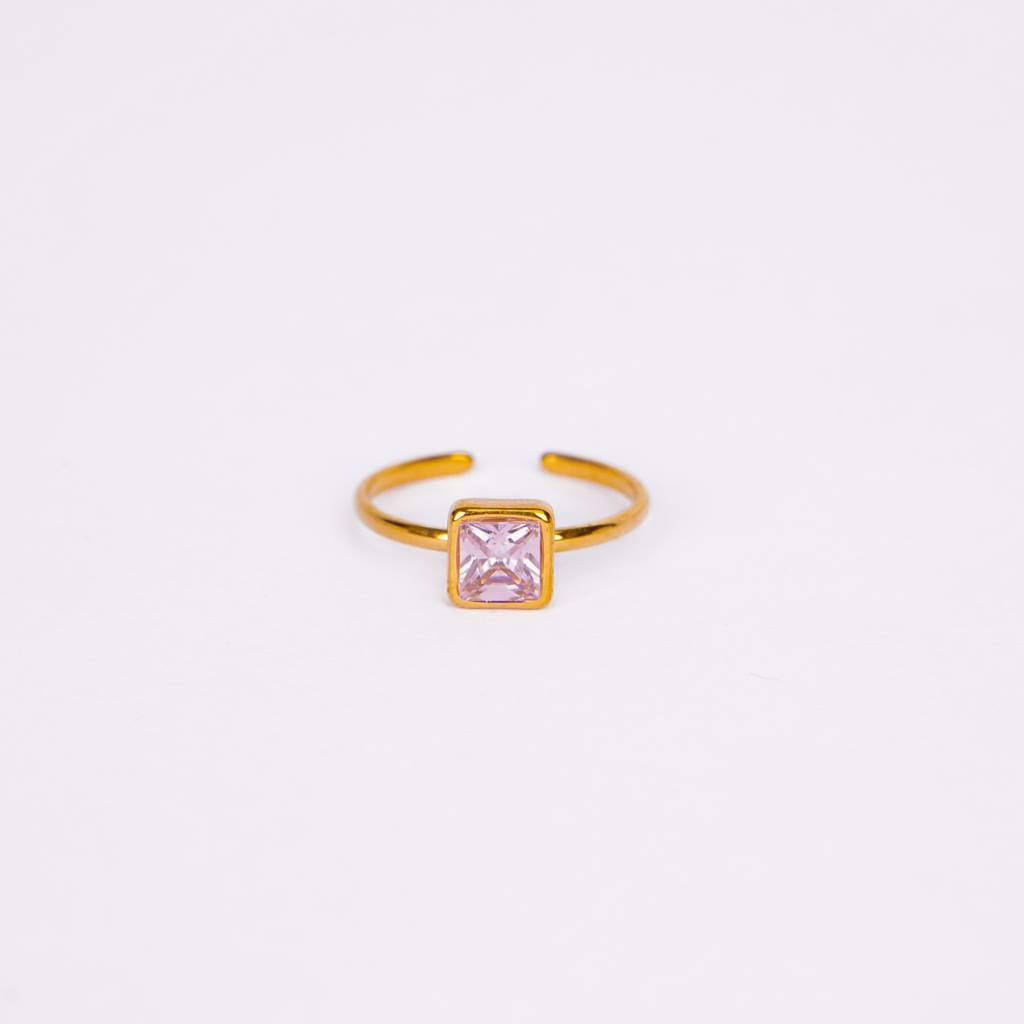 Rose Solitaire Amulet Ring : RG27