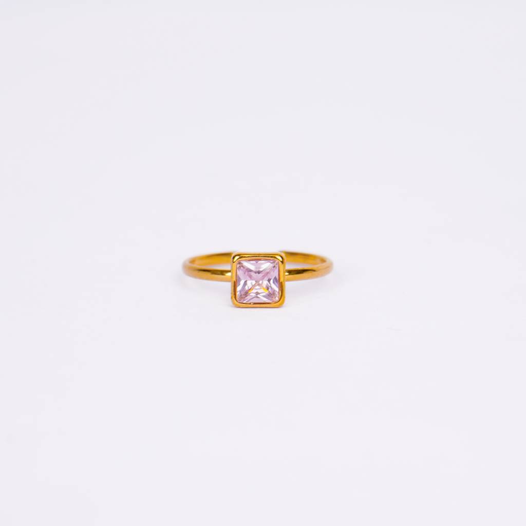 Rose Solitaire Amulet Ring : RG27