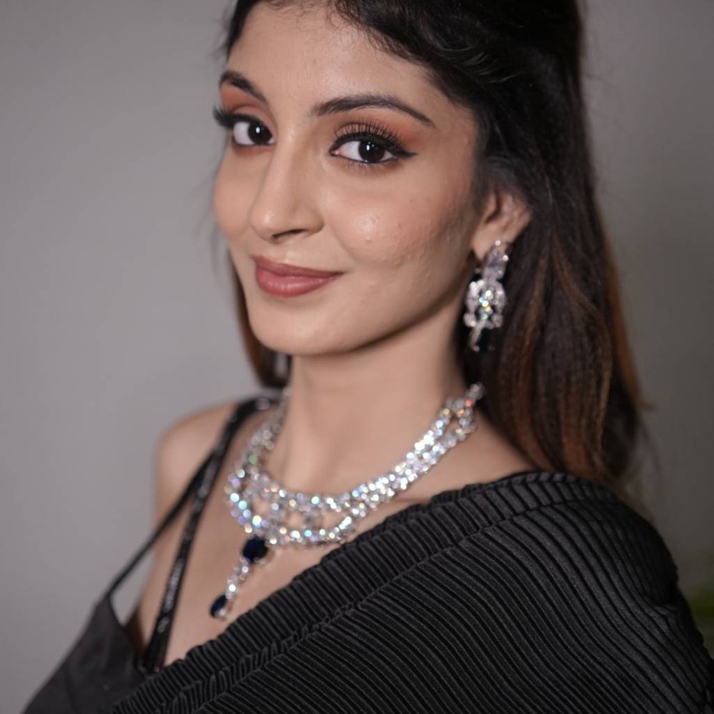Deep Blue Shyama Cocktail Diamond Necklace : NEC0037