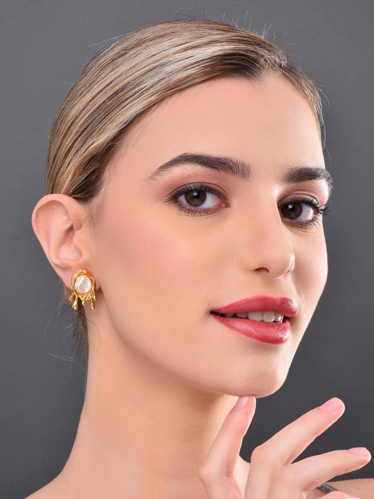 Simple Pearl Stud Earring : WER49MLGLD