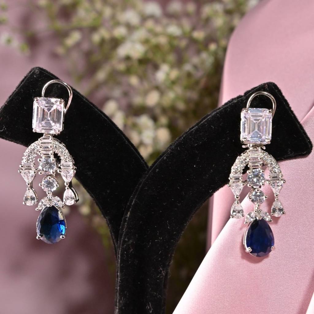 Deep Blue Shyama Cocktail Diamond Necklace : NEC0037