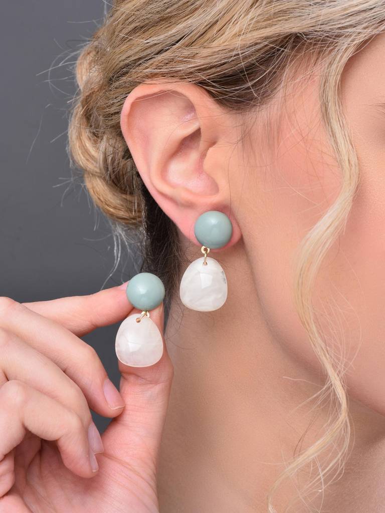 Acrylic Drop Earrings. : WER172YZGRN