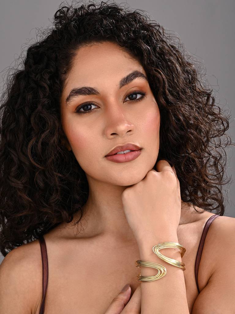 Golden Wave Wrap Bangle : WBR306LBGLD