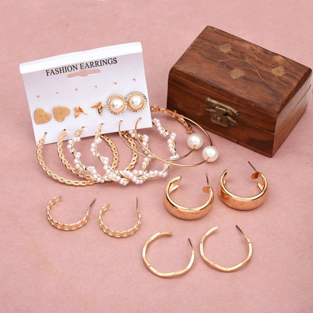 Go-To Style Pack Of 9 Pair Earrings : PEEAR9COMGP51