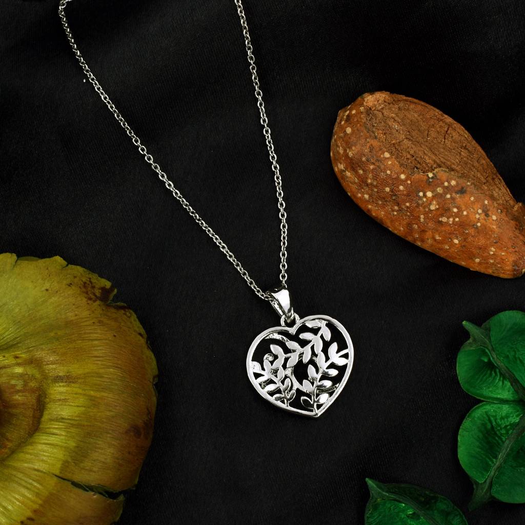 Boundless Love Pendant : AJPENWHHT03