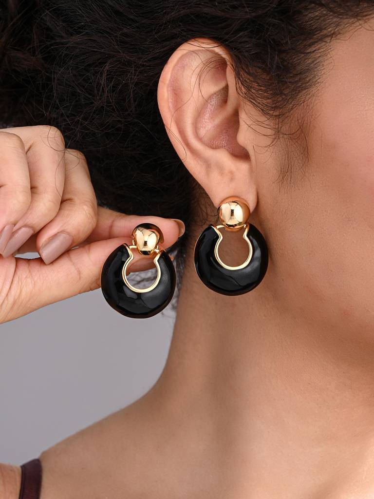 18K Gold Plated Black Round Earring : WER245MLBLK