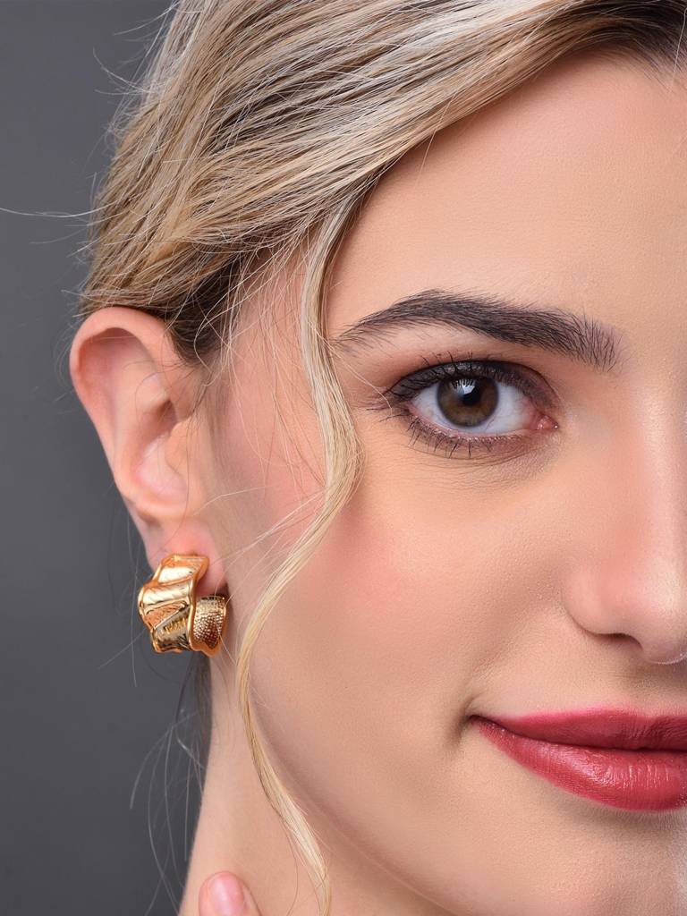 Gold Plated Classic Hoop : WER62MLGLD