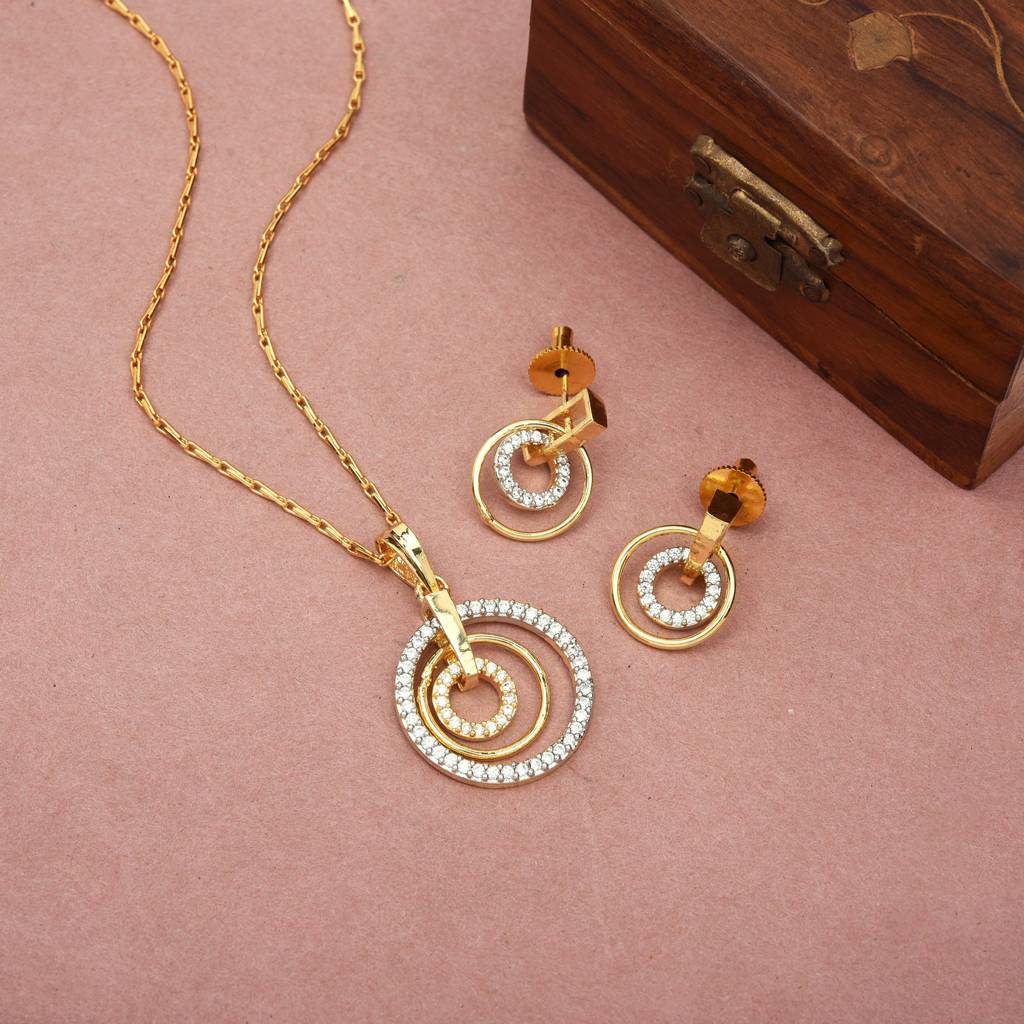 Glowira Diamond Drip Pendant Set : DVPENGJCZ93