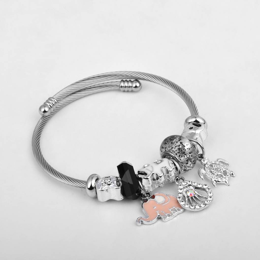 Black & White Charm Adjustable Bangle : WBR148WCSLV