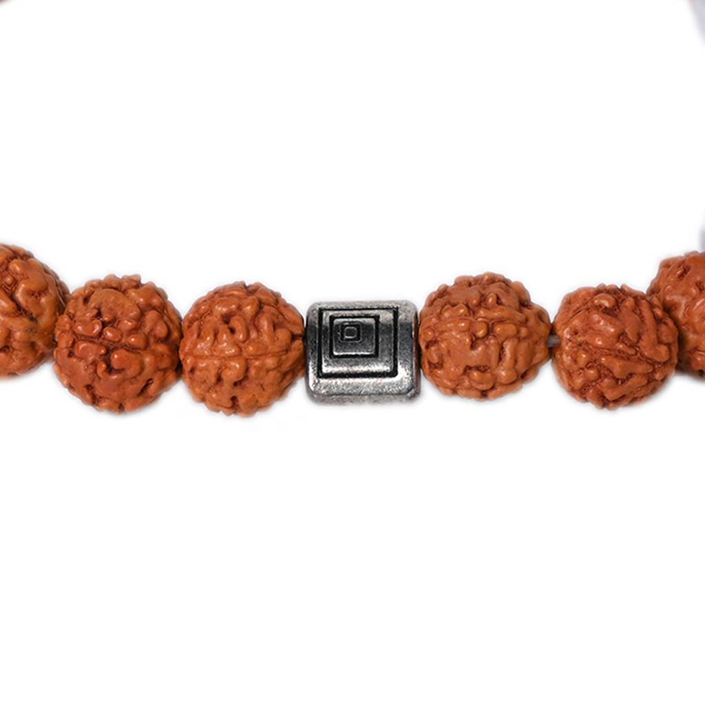 Quartz Crystal And Rudraksha Healing Gemstone Bracelet : QUARTAL-RUDRAKSHA-BRACELET