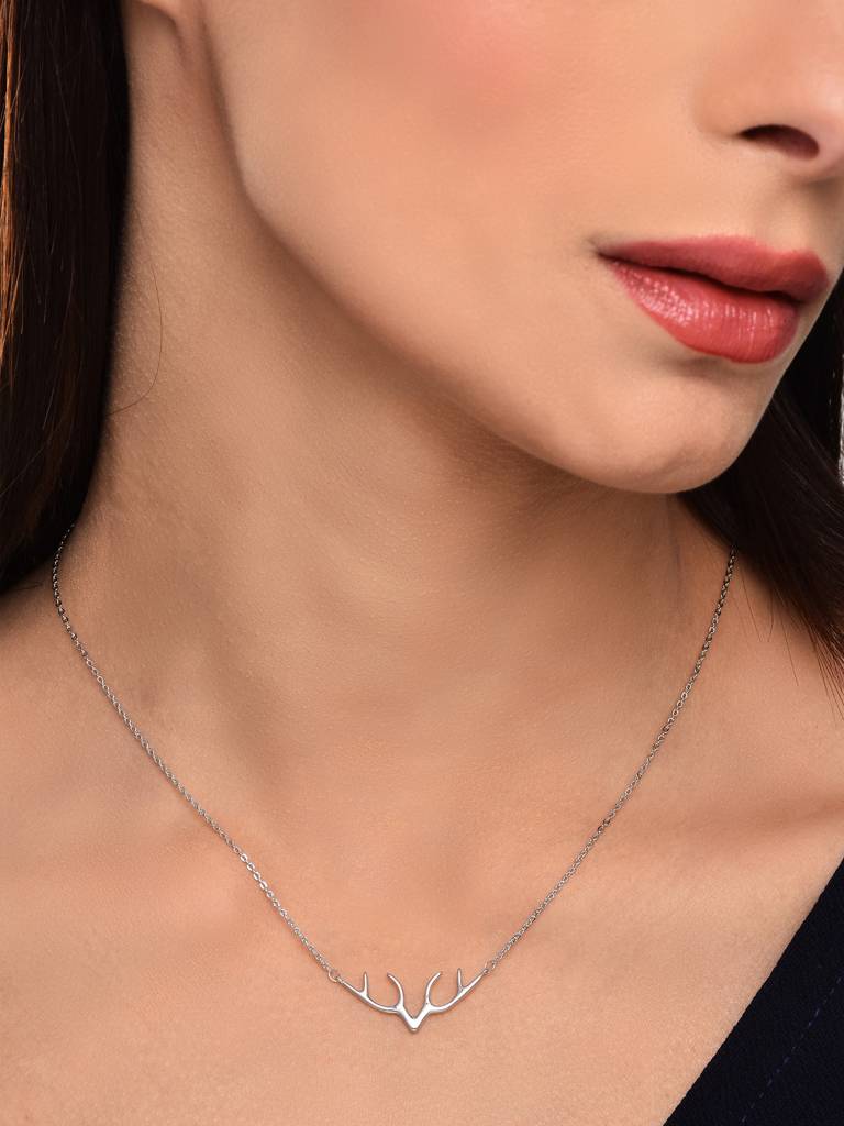 Reindeer Pendant Necklace : WNK98LBSLV
