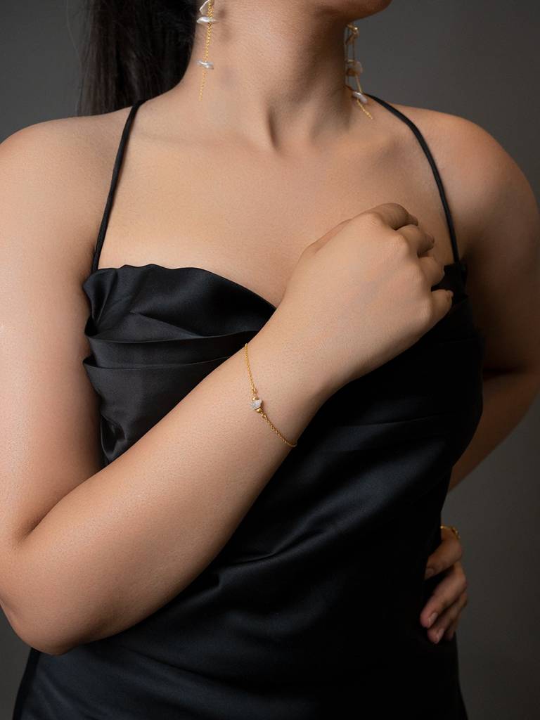 Minimal Moonstone Bracelet : BG171f