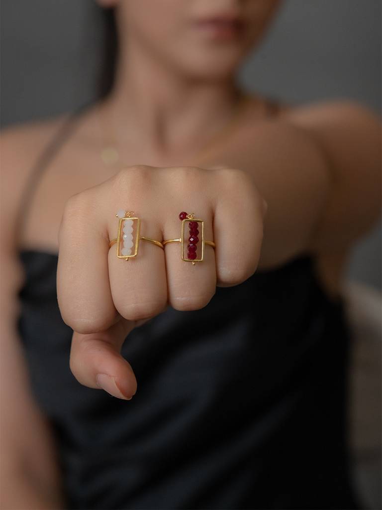 Garnet Rectangular Drop Ring : BG177b