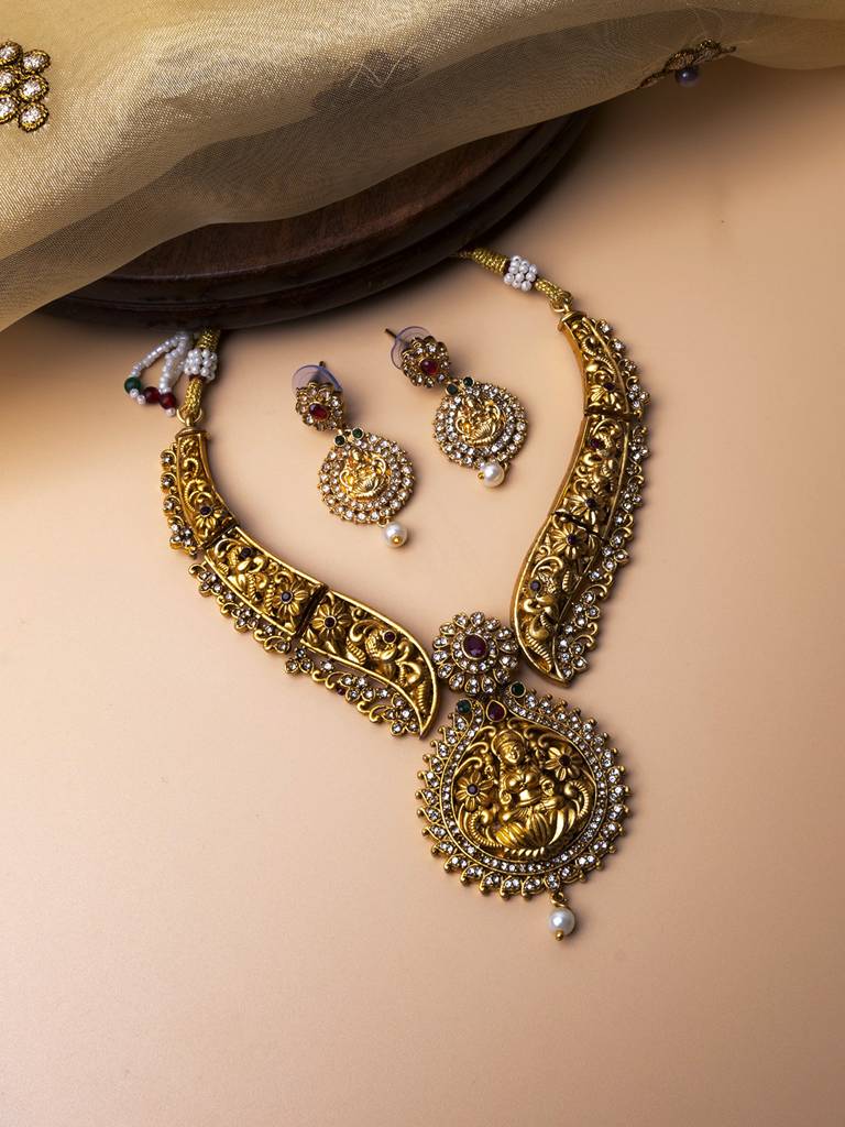Exquisite Temple-Inspired Necklace Set : SATJS229