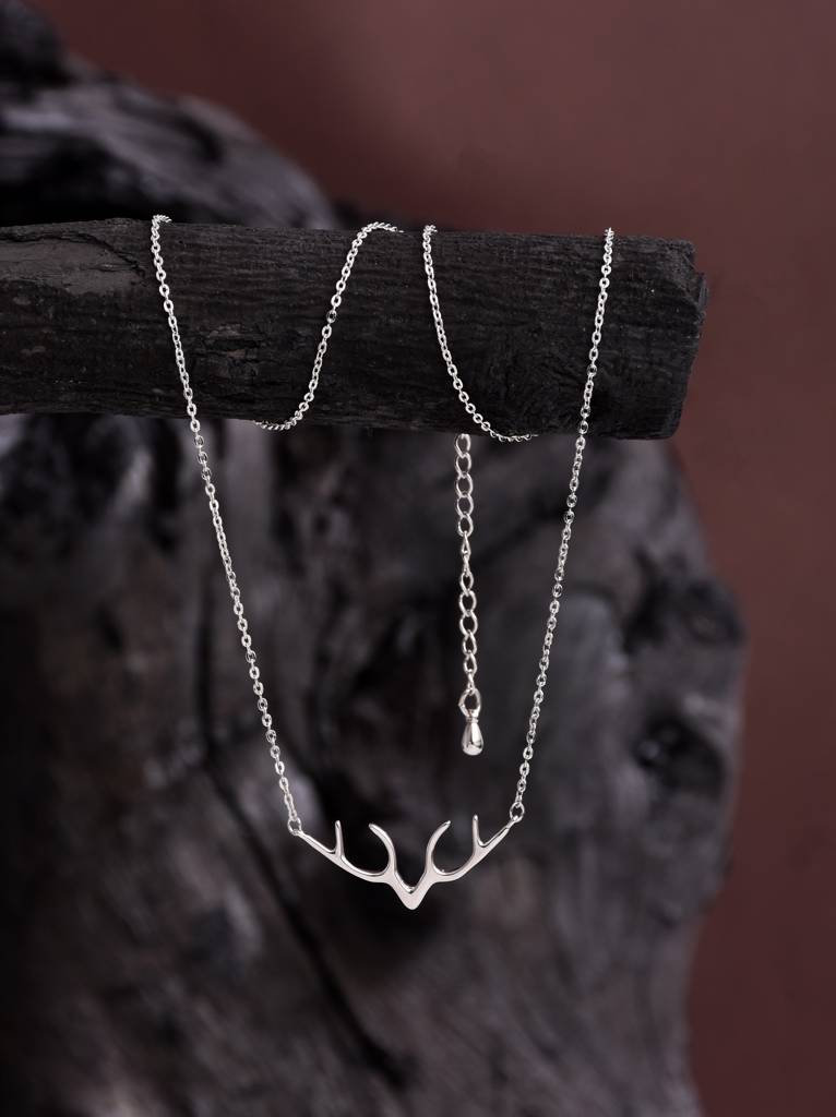 Reindeer Pendant Necklace : WNK98LBSLV