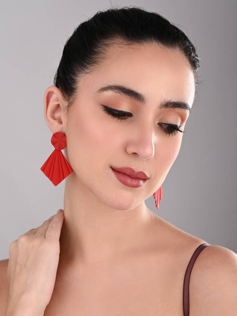 Petal Pop Fan Earrings : WER199JMRED