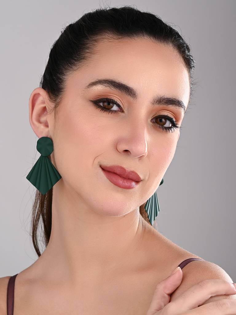 Petal Pop Fan Earrings : WER199JMDKGRN