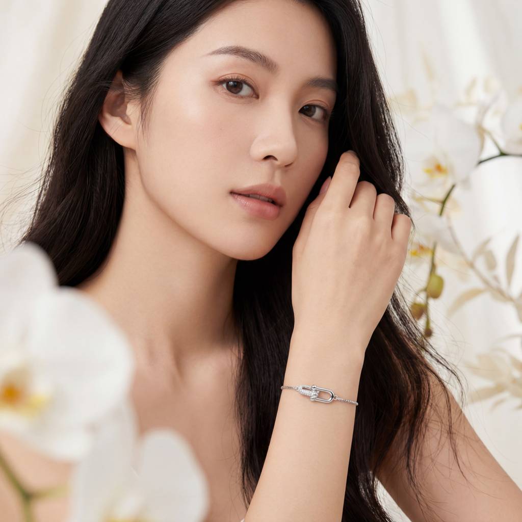 Korean Pavé Link Hardware Bolo Bracelet : YUFSBR210