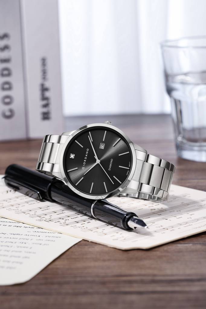 Giordano Classic Analog Watch For Men With Diamond Marked Dial And Stainless Steel Strap : GZ-50101-11