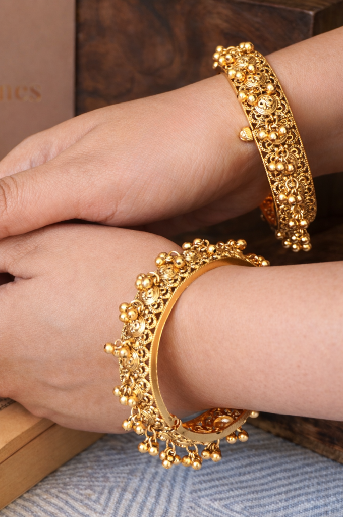 Shaili Traditional Temple Bangle Set : PR-173B
