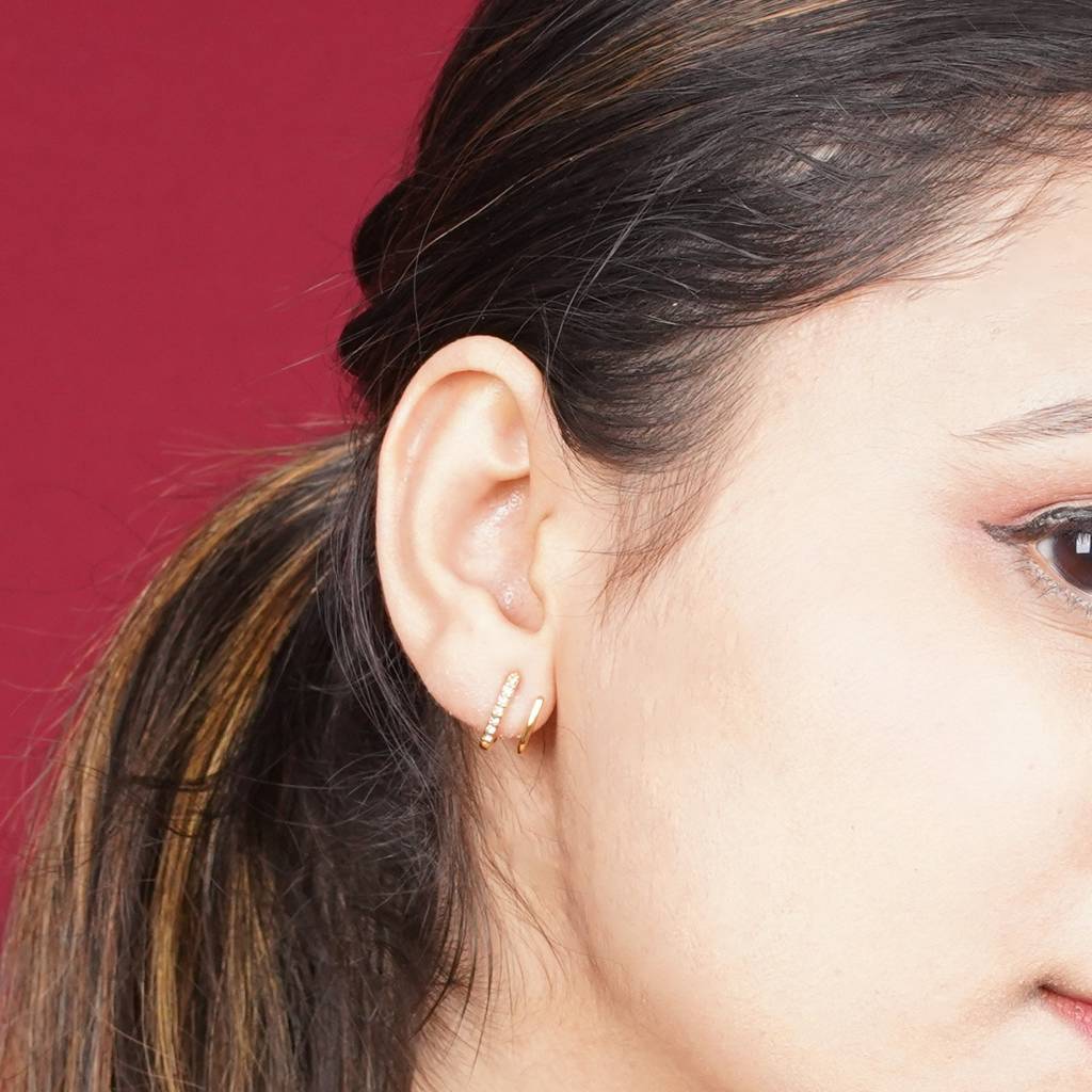 Amore - Modern Hoop Earrings : ER139